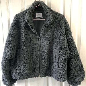 URBAN OUTFITTERS Teddy Coat